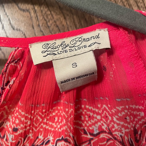 Lucky brand pheasant top. Never worn! - Picture 2 of 4